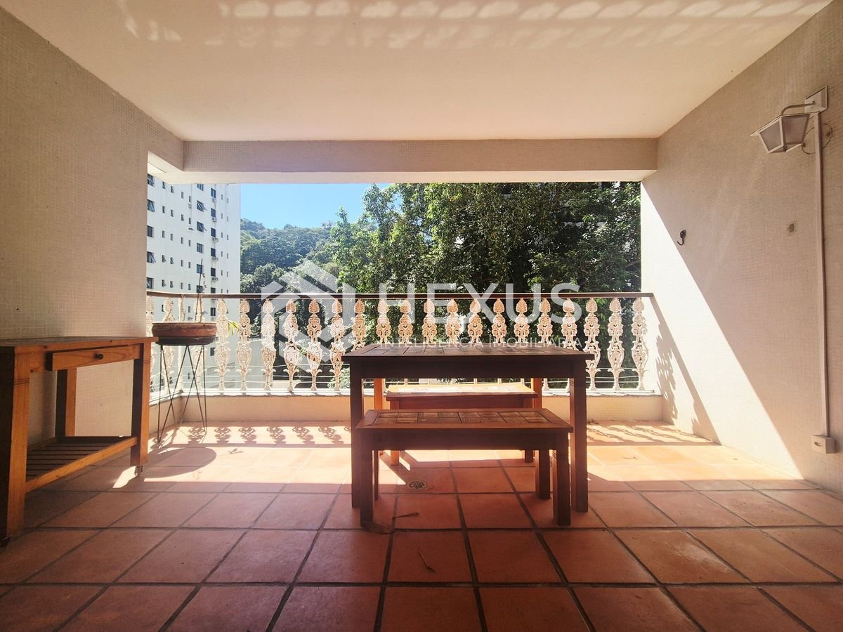 Apartamento em Pitangueiras — foto 2