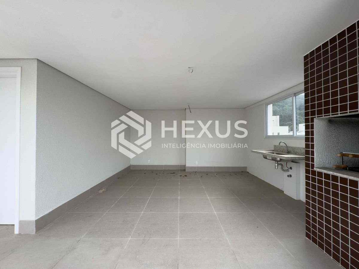 Foto 4 de Cobertura duplex com piscina e área gourmet na Praia das Pitangueiras, Guaruja