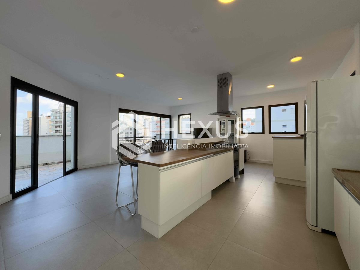 Foto 4 de Cobertura duplex com piscina, churrasqueira e vista mar na Praia das Pitangueiras - 4 Quartos (2 suítes), 2 Vagas, Guarujá-SP | Hexus Inteligência Imobiliária
