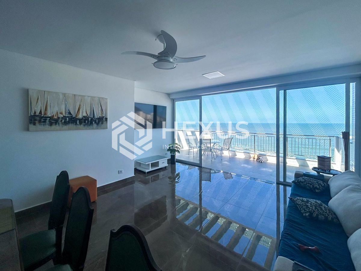 Foto 4 de Cobertura reformada frente mar na Praia das Pitangueiras, Guaruja