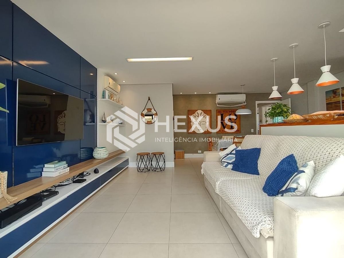 Foto 5 de Cobertura penthouse reformada com varanda gourmet e lazer na Praia da Enseada, Guaruja