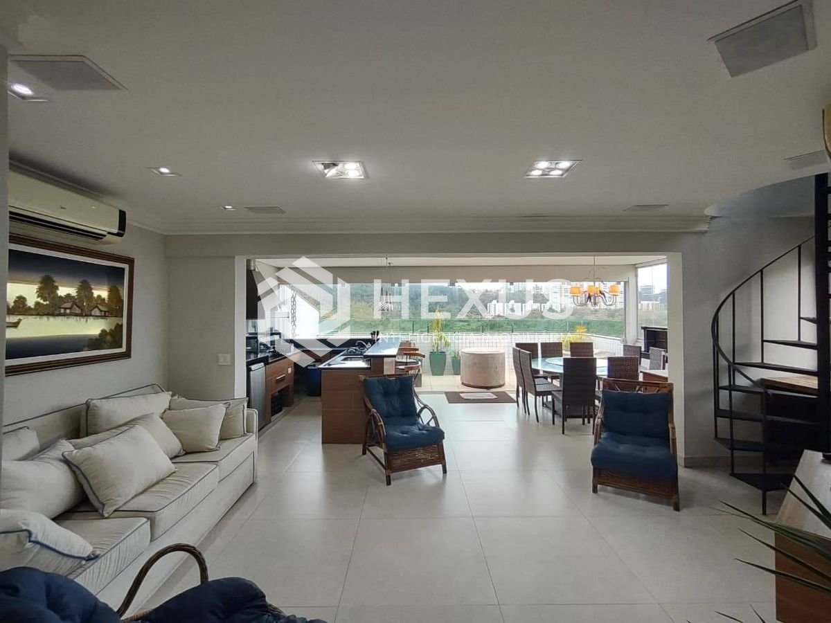 Foto 3 de Cobertura duplex com varanda e lazer na Praia da Enseada, Guaruja
