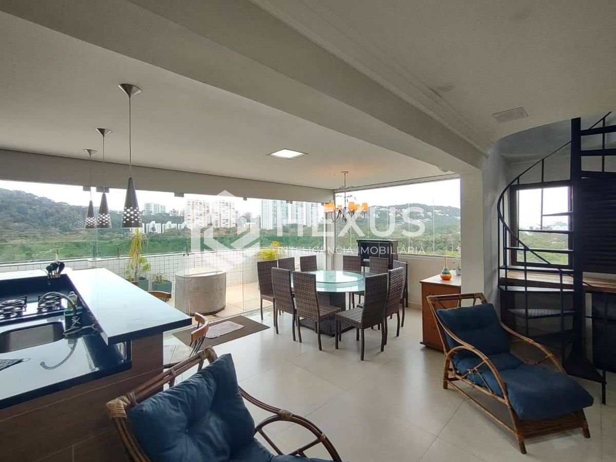 Foto 4 de Cobertura duplex com varanda e lazer na Praia da Enseada, Guaruja