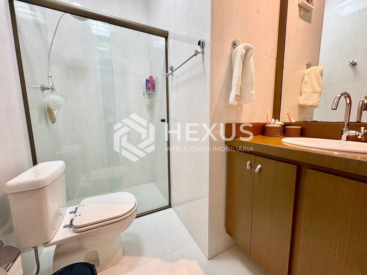 Foto 5 de Cobertura penthouse com piscina e área gourmet na Praia da Enseada, Guaruja