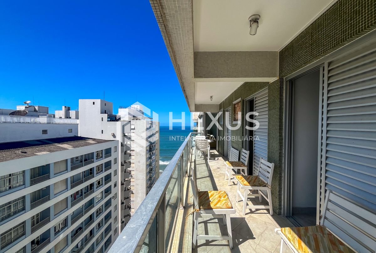 Foto 5 de Cobertura Dúplex com varanda piscina e lazer na beira mar nas Pitangueiras, Guarujá