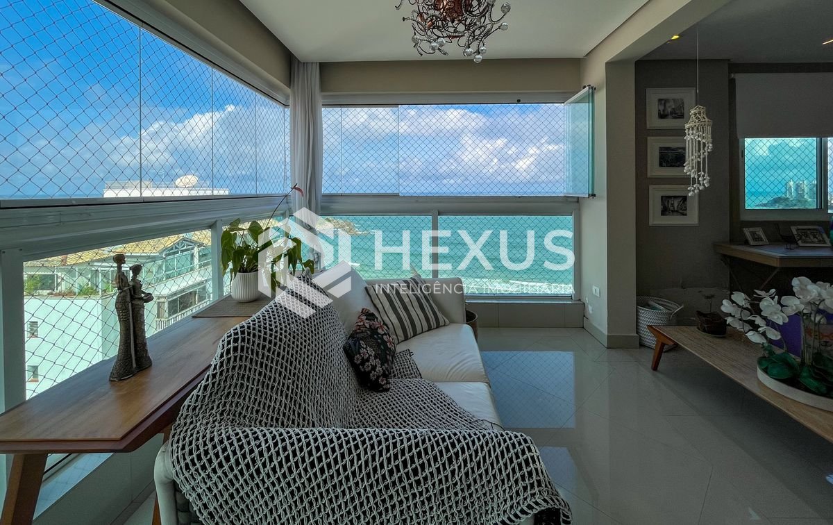 Foto 4 de Cobertura Dúplex frente mar com varanda gourmet e lazer na Pitangueiras, Guarujá