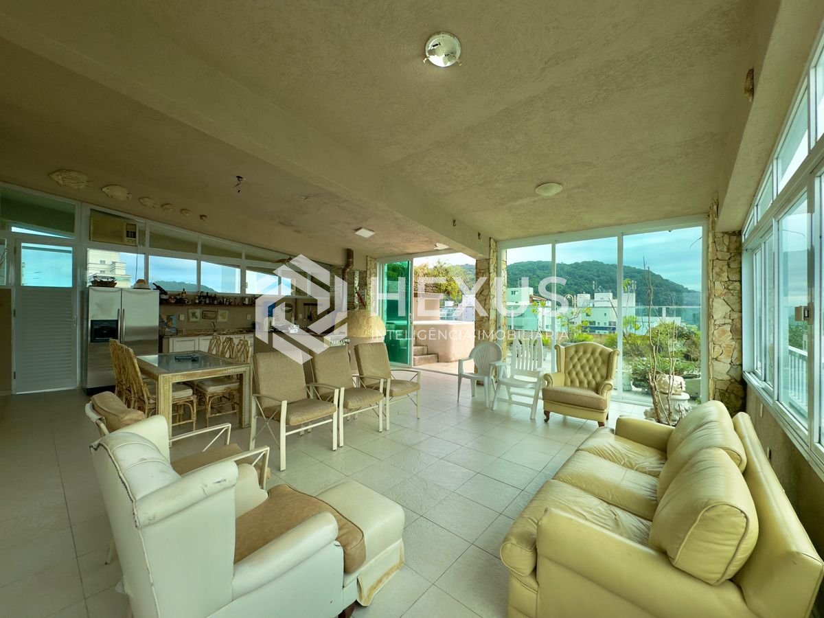 Foto 5 de Apartamento com varanda gourmet vista mar e lazer na beira mar da praia nas Pitangueiras, Guarujá