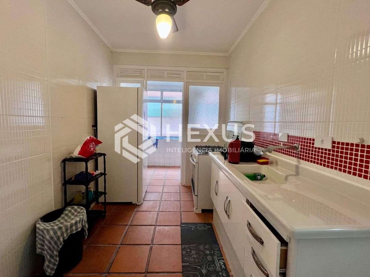 Foto 5 de Apartamento a 500m da praia na Enseada, Guarujá