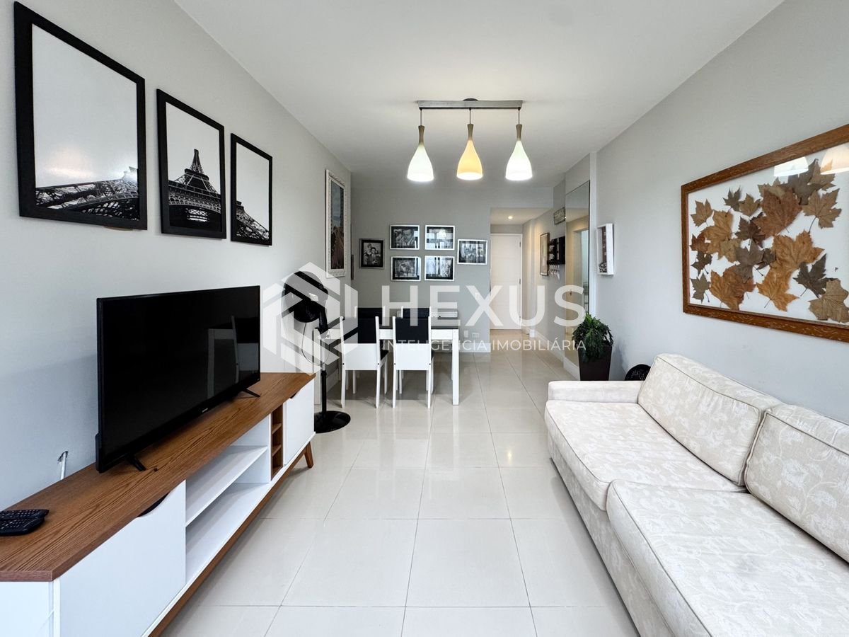 Foto 4 de Apartamento frente mar com vista mar nas Pitangueiras, Guarujá