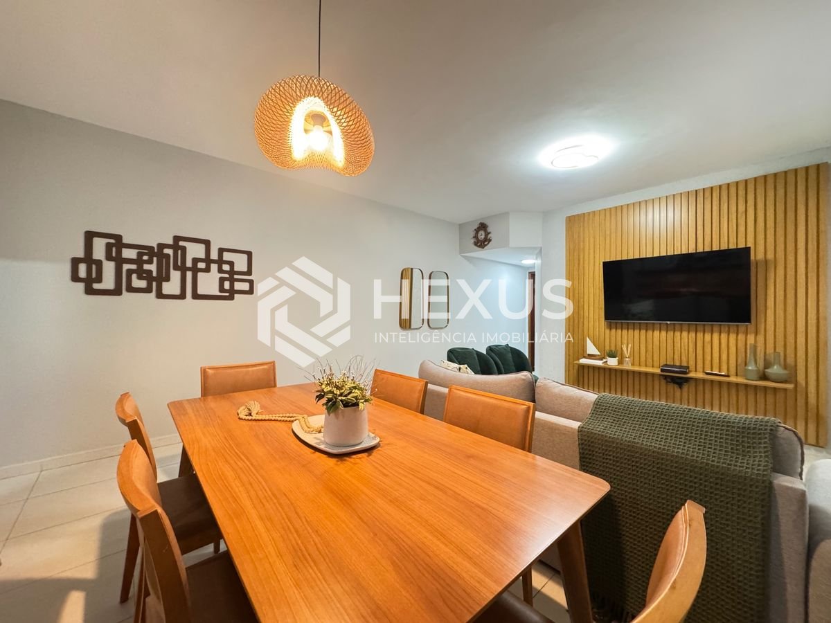 Foto 4 de Apartamento reformado e lazer a 100m da praia na região do Hotéis na Enseada, Guarujá