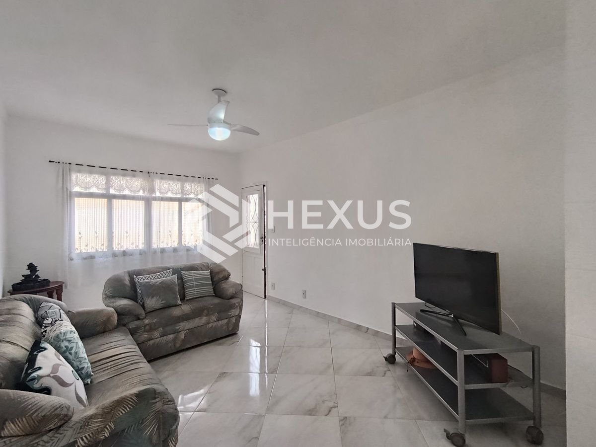 Foto 4 de Apartamento reformado com vista mar a 250m da praia na região da Brunella na Enseada, Guarujá