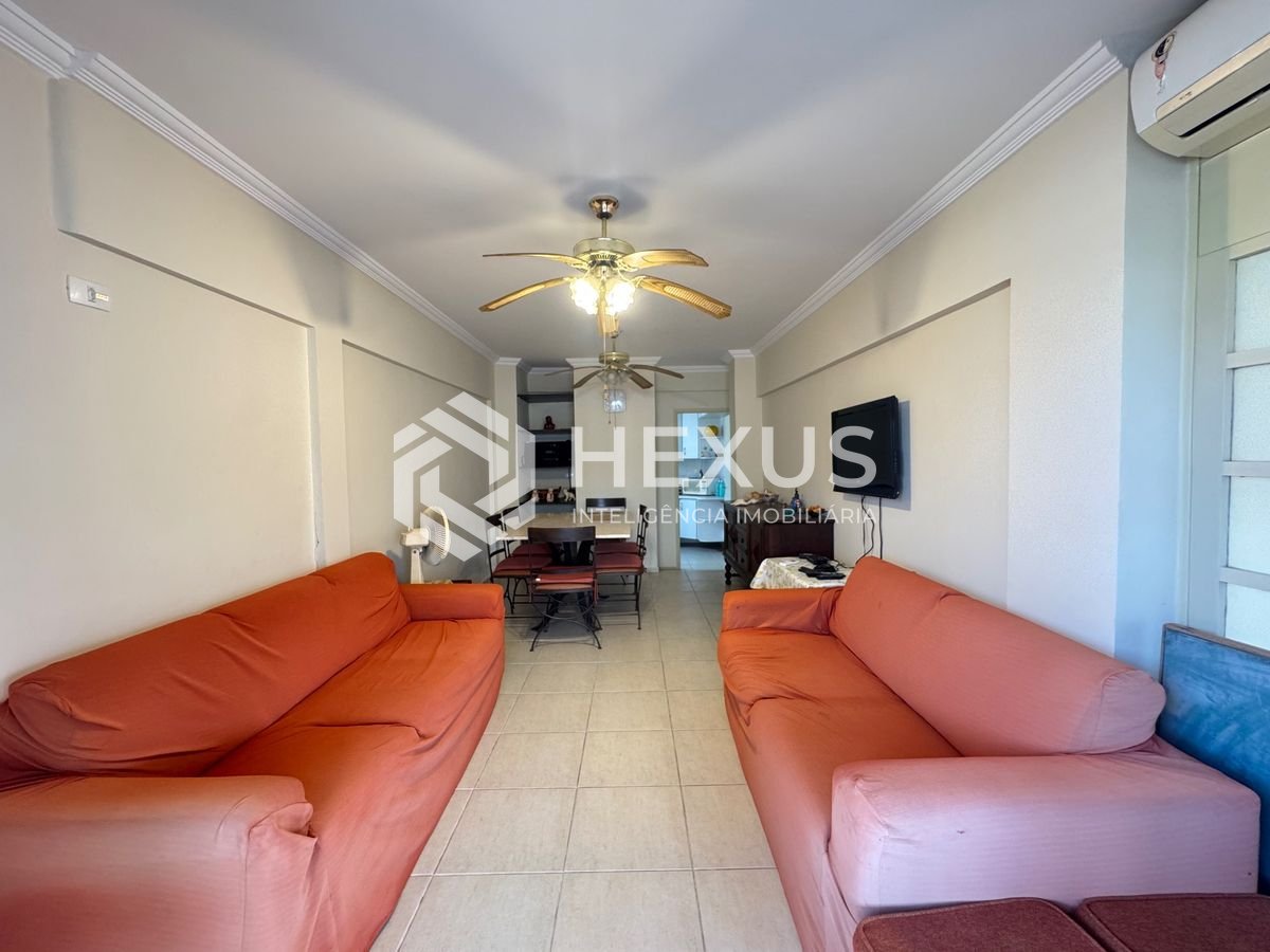 Foto 3 de Cobertura Penthouse com varanda e lazer a 400m da praia na região da Brunella na Enseada, Guarujá