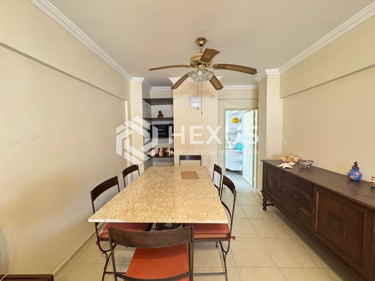 Foto 5 de Cobertura Penthouse com varanda e lazer a 400m da praia na região da Brunella na Enseada, Guarujá