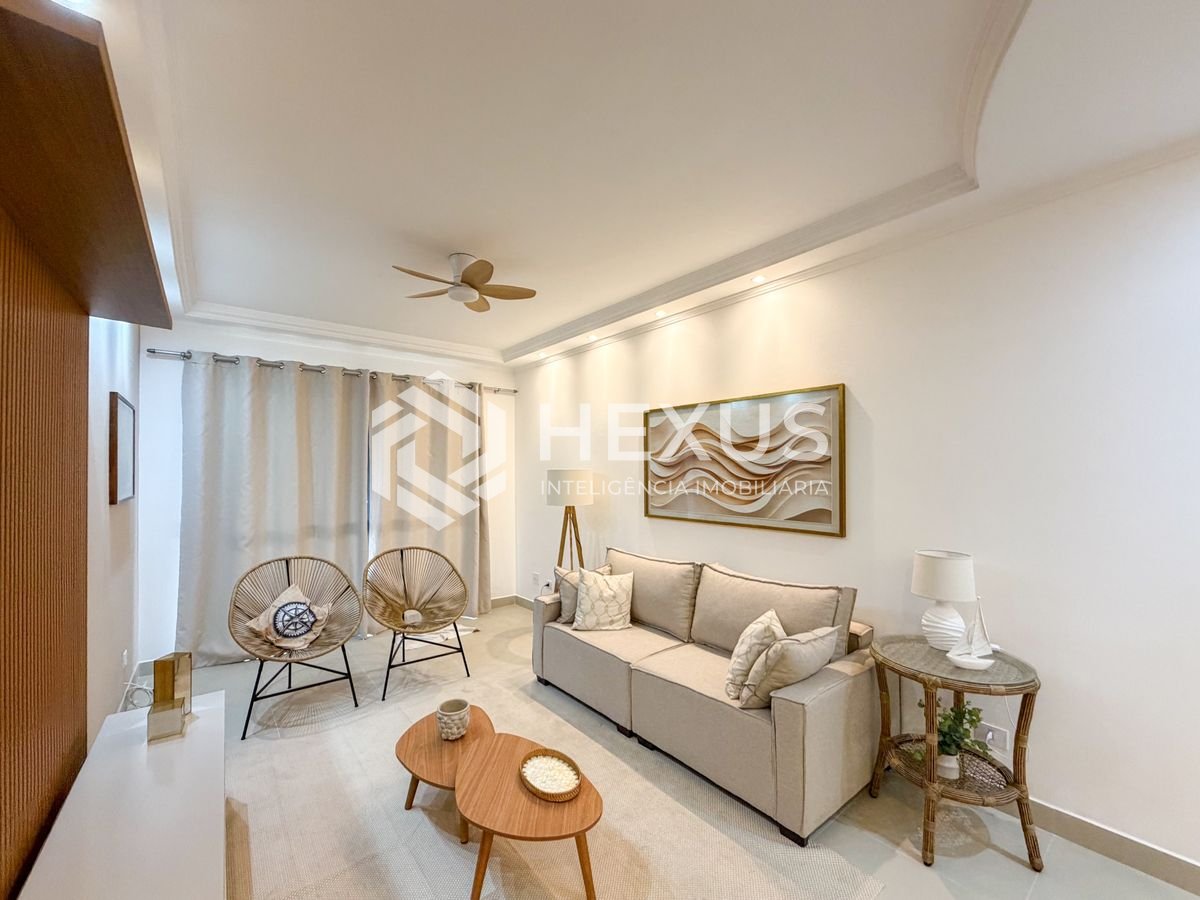 Foto 5 de Apartamento reformado com varanda e lazer a 150m da praia nas Pitangueiras, Guarujá