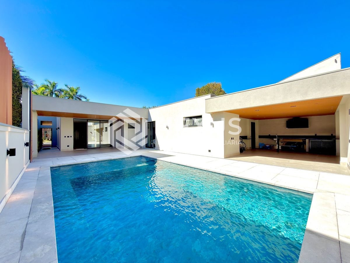 Foto 3 de Casa de alto padrão à venda no Jardim Acapulco, Guarujá