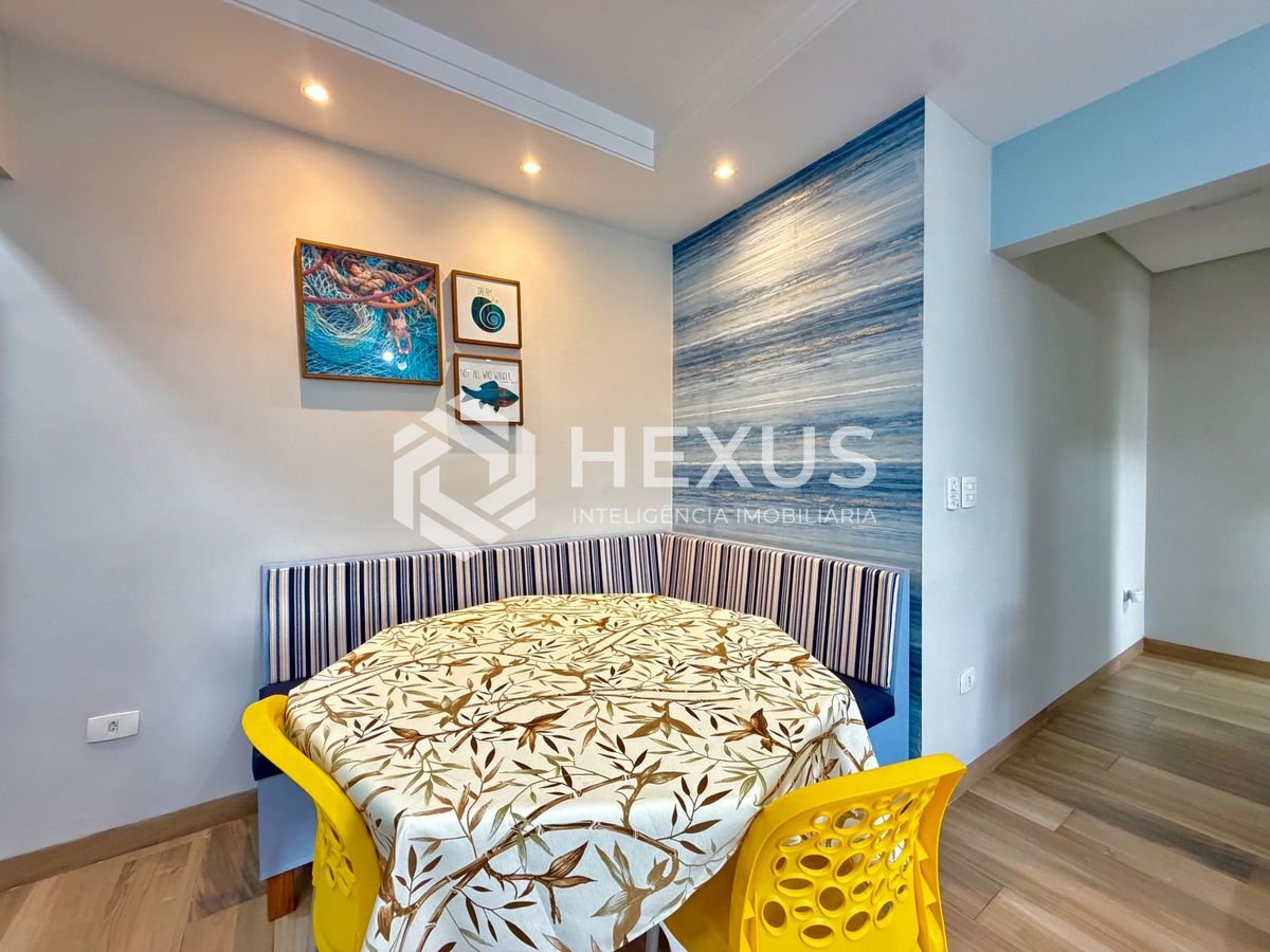 Foto 4 de Apartamento reformado a 500m da praia na Enseada, Guarujá