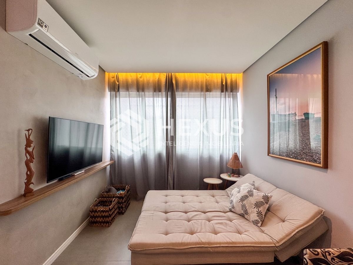 Foto 5 de Apartamento reformado a 2 quadras da praia na região da Barra Funda nas Pitangueiras, Guarujá