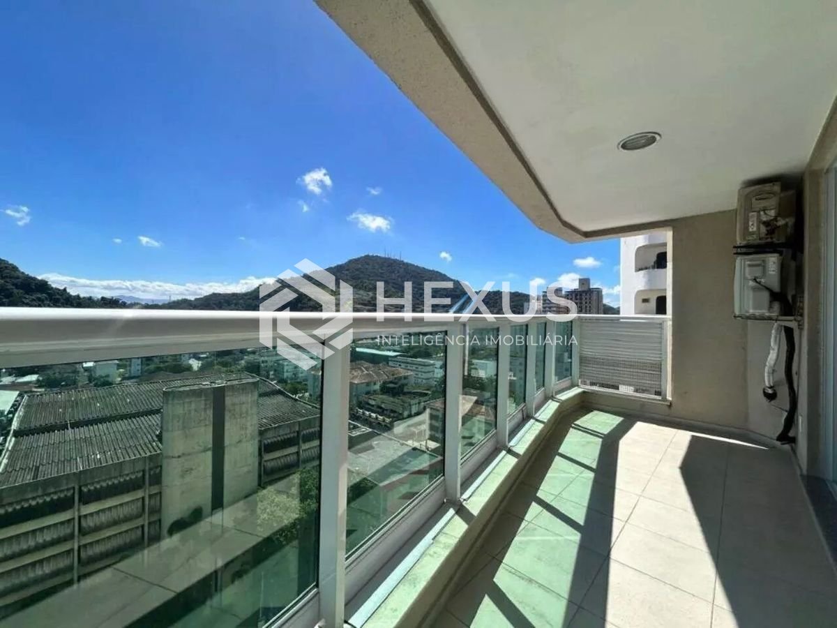 Foto 3 de Apartamento com varanda gourmet e lazer a 100m da praia nas Pitangueiras, Guarujá
