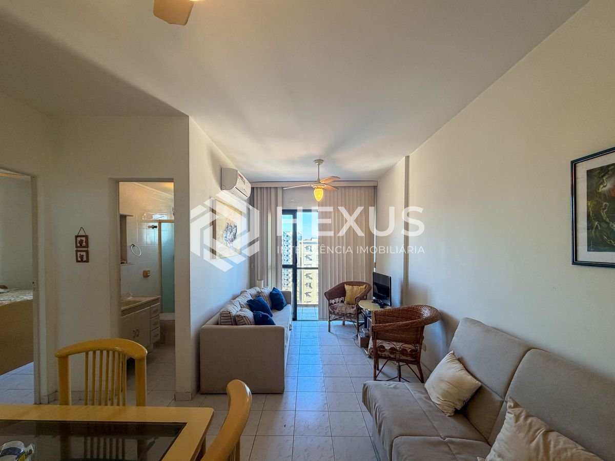 Foto 2 de Apartamento com varanda e lazer a 500m da praia na Enseada, Guarujá