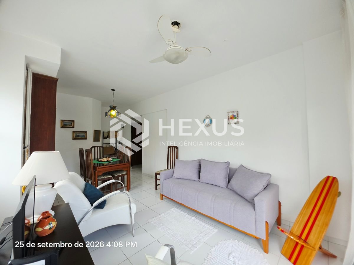 Foto 5 de Apartamento reformado com varanda no Tombo, Guarujá