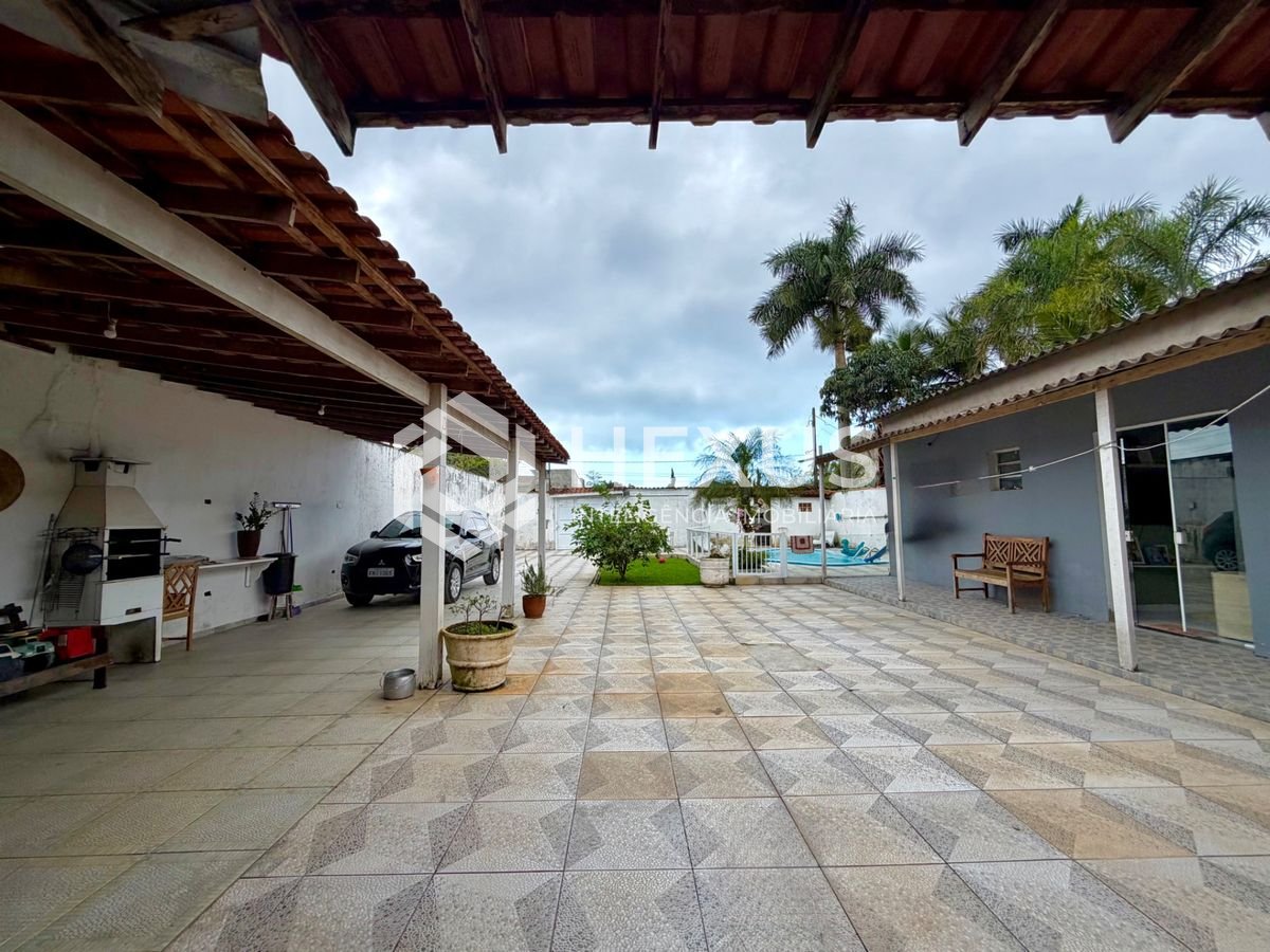 Casa na Enseada — foto 2