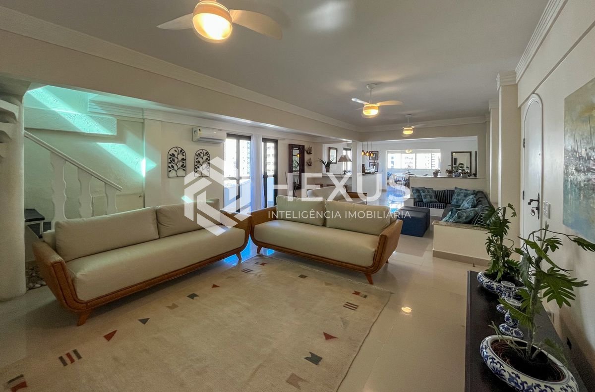 Foto 5 de Cobertura Duplex com varanda a 1 quadra da praia na região da Barra Funda nas Pitangueiras, Guarujá