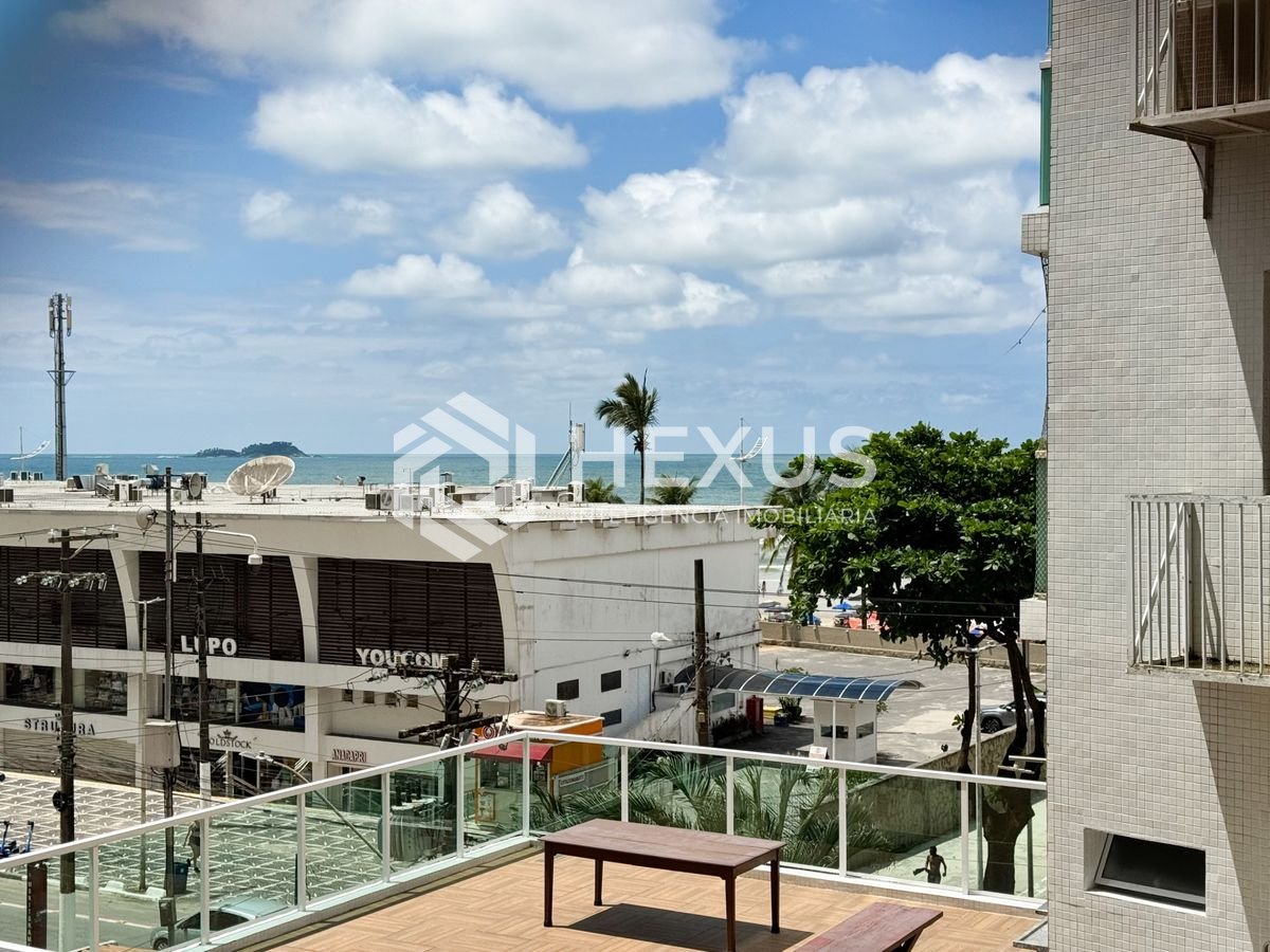 Apartamento reformado com vista mar na beira mar da praia nas Pitangueiras, Guarujá