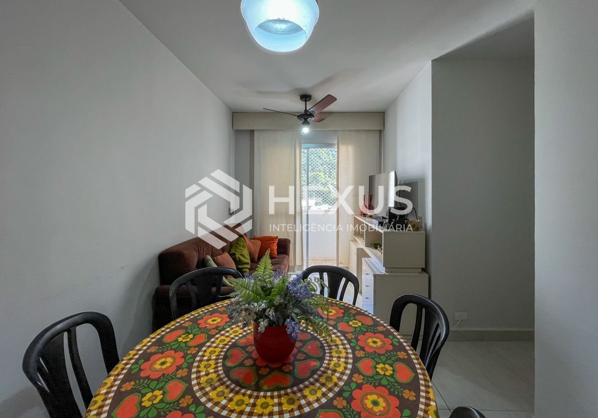 Foto 5 de Apartamento com varanda e lazer a 1 quadra da praia na região da Barra Funda nas Pitangueiras, Guarujá