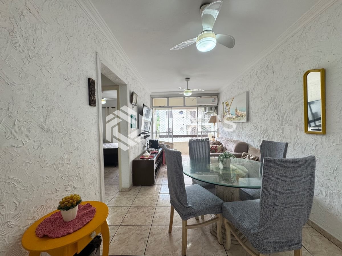 Foto 2 de Apartamento com varanda e lazer a 350m da praia na região do Aquário na Enseada, Guarujá