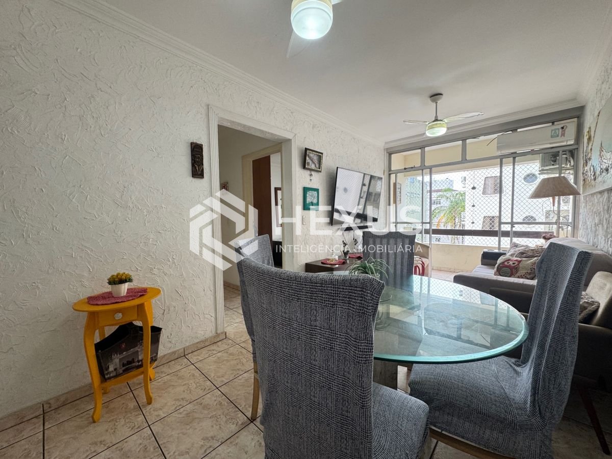 Foto 3 de Apartamento com varanda e lazer a 350m da praia na região do Aquário na Enseada, Guarujá