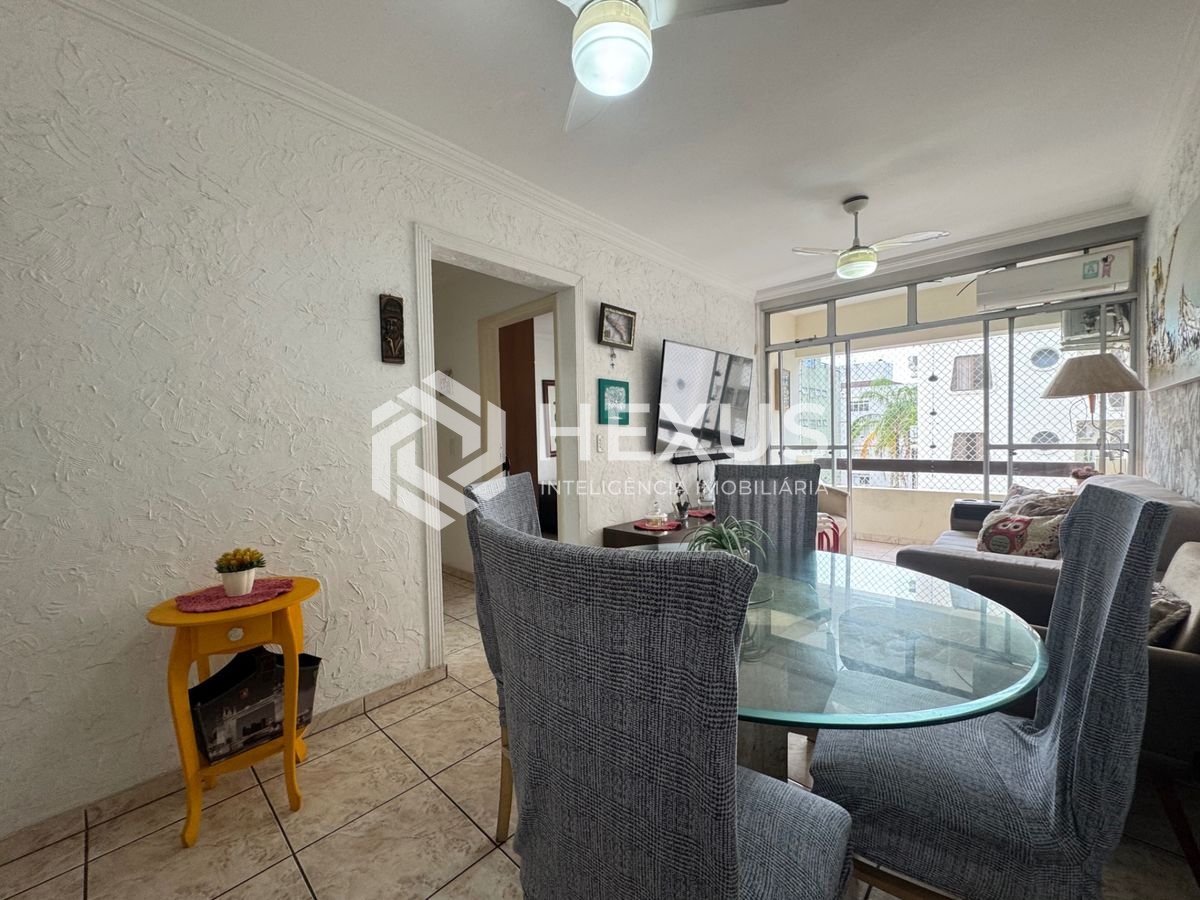 Foto 4 de Apartamento com varanda e lazer a 350m da praia na região do Aquário na Enseada, Guarujá