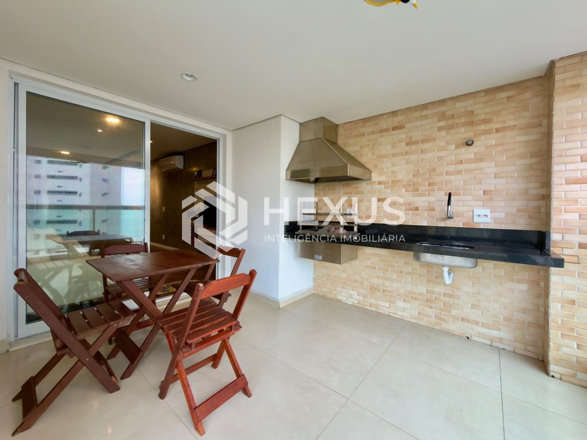 Foto 5 de Apartamento reformado frente mar com varanda gourmet vista mar e lazer na região do Galhetas no Jardim Astúrias, Guarujá