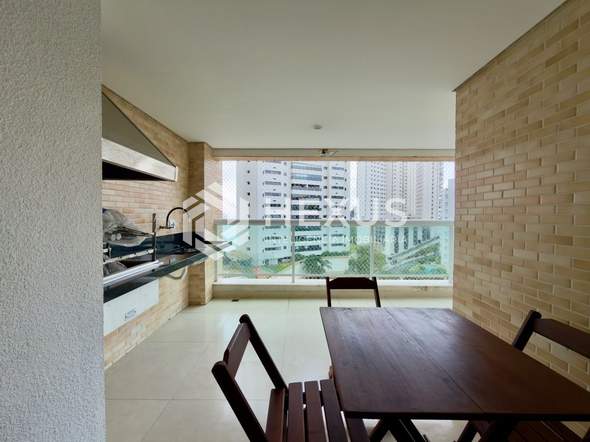 Foto 4 de Apartamento reformado frente mar com varanda gourmet vista mar e lazer na região do Galhetas no Jardim Astúrias, Guarujá