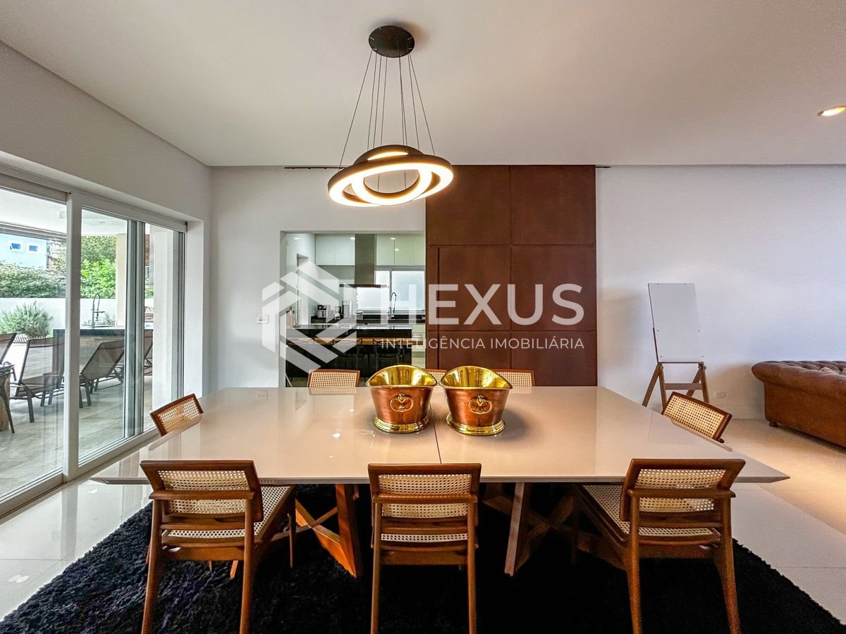 Foto 4 de Casa reformada com piscina e área gourmet no Granville na Enseada, Guarujá