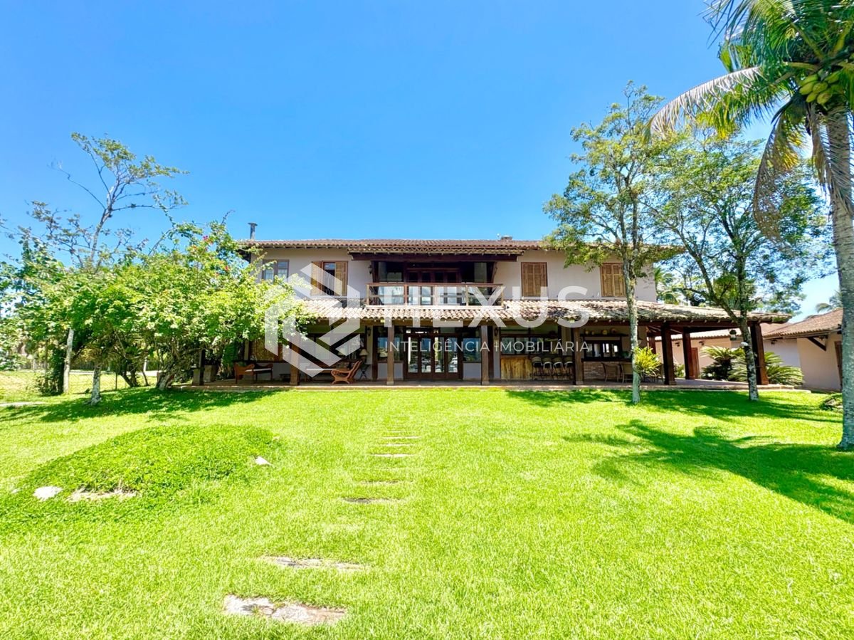 Foto 4 de Casa com pier  e área gourmet no Residencial Marina Guarujá