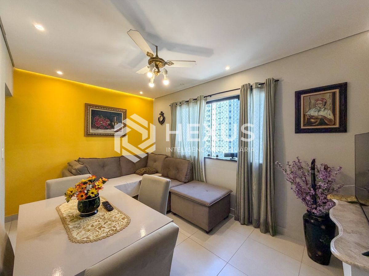 Foto 3 de Apartamento reformado a 1 quadra da praia na Região da Padaria Vidal no Jardim Astúrias, Guarujá