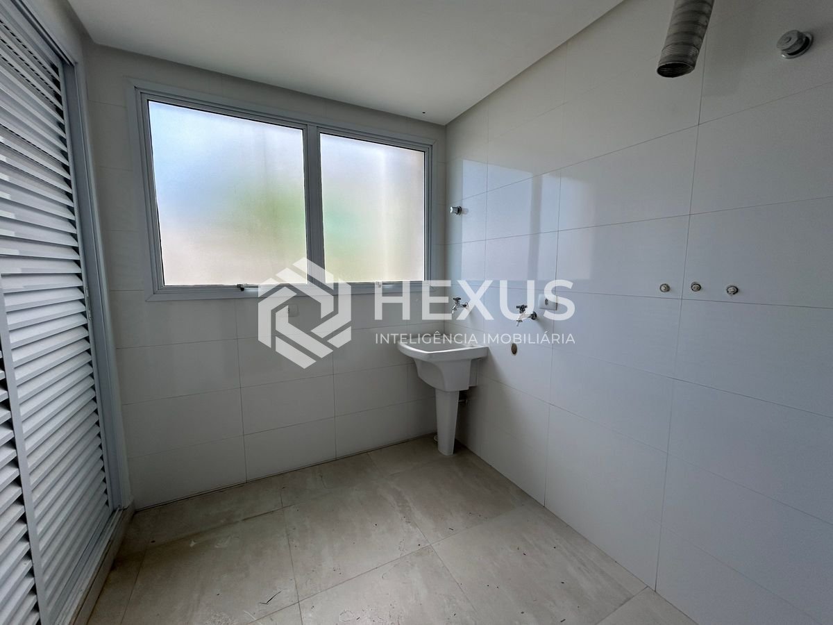 Foto 5 de Apartamento frente mar com varanda gourmet vista mar e lazer na região da Brunella na Enseada, Guarujá