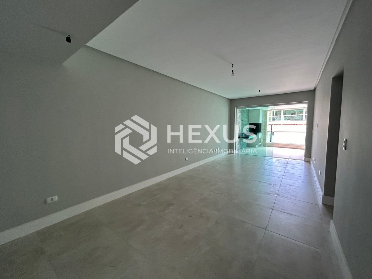 Apartamento na Enseada — foto 2