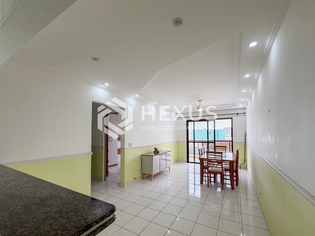Foto 4 de Apartamento com varanda e lazer a 400m da praia na região do Casa Grande Hotel na Enseada, Guarujá