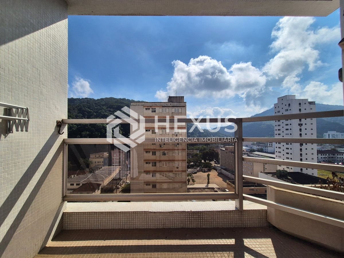 Foto 5 de Apartamento com varanda e lazer a 2 quadras da praia nas Pitangueiras, Guarujá