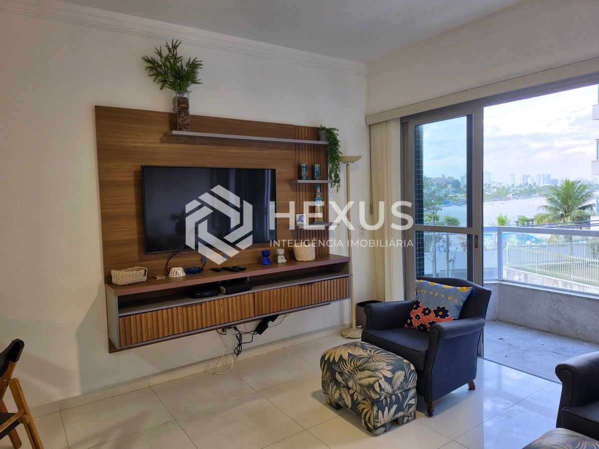 Foto 5 de Apartamento reformado com varanda vista mar a 1 quadra da praia na região do Maluf nas Pitangueiras, Guarujá