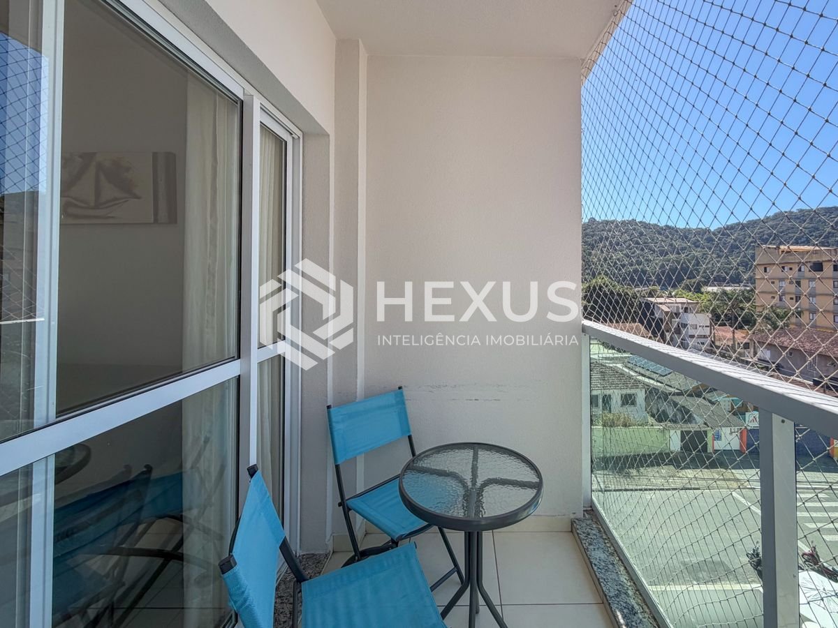 Foto 2 de Apartamento com varanda e lazer na Enseada, Guarujá