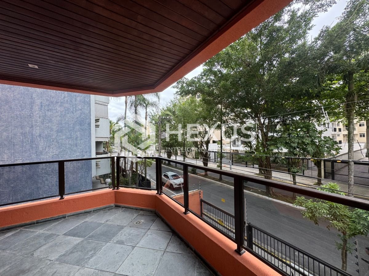 Apartamento na Enseada — foto 1