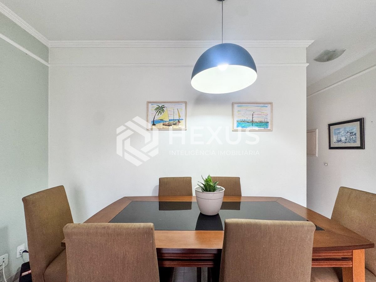 Foto 5 de Apartamento reformado a 400m da praia no Jardim Astúrias, Guarujá