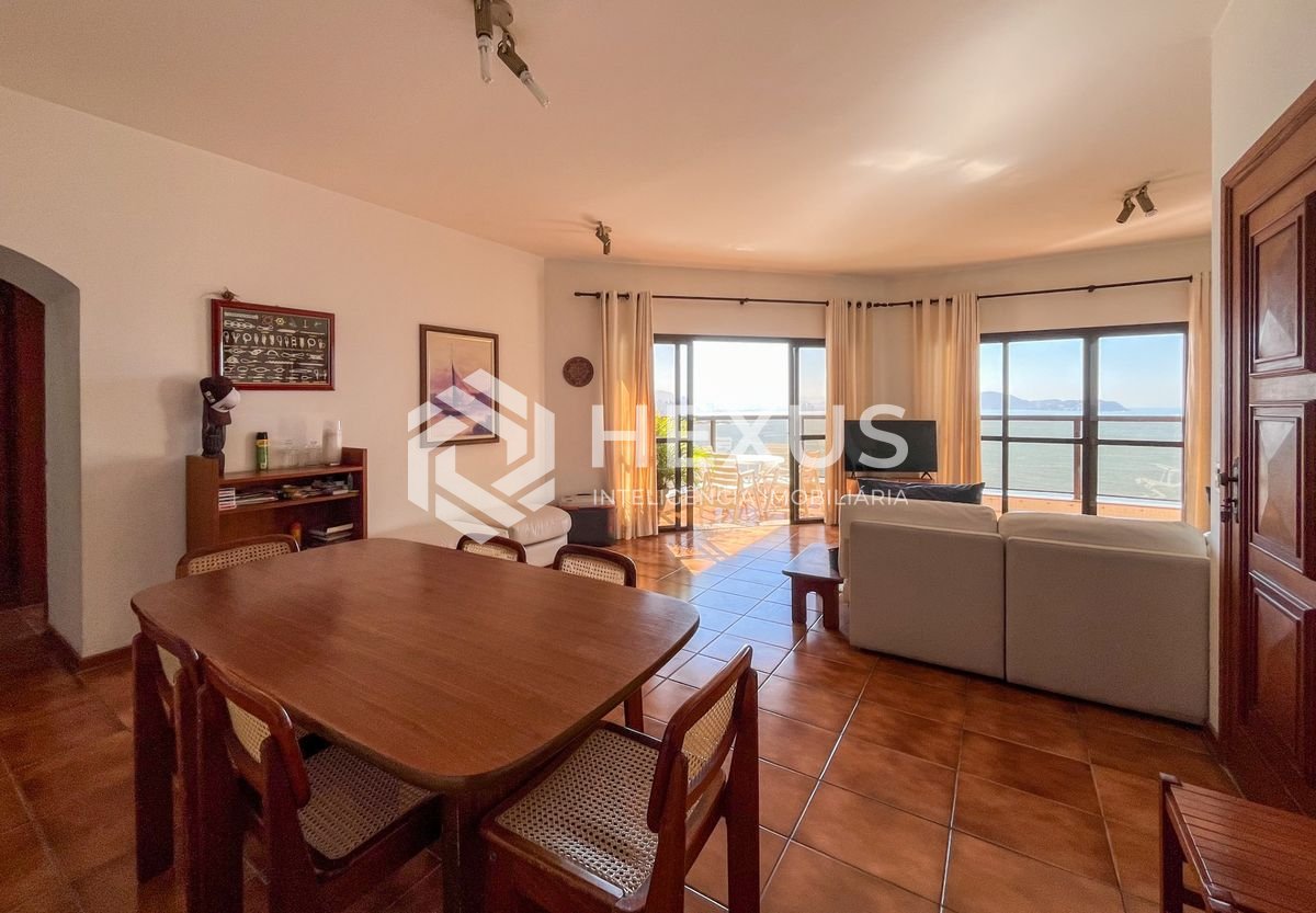 Foto 4 de Apartamento frente mar com varanda vista mar e lazer na região do Canto das Galhetas no Jardim Astúrias, Guarujá