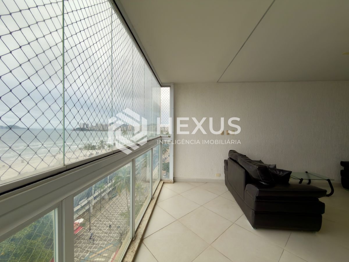 Foto 4 de Apartamento reformado frente mar com varanda vista mar na região do Centro nas Pitangueiras, Guarujá
