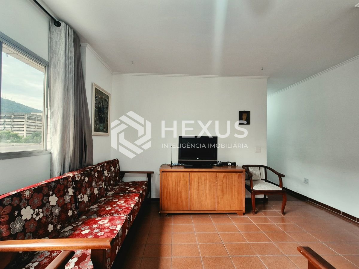 Foto 5 de Apartamento com varanda a 1 quadra da praia nas Pitangueiras, Guarujá