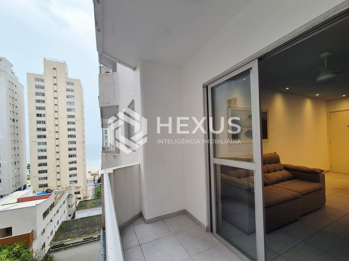 Foto 3 de Apartamento com varanda a 1 quadra da praia na região da Barra Funda nas Pitangueiras, Guarujá