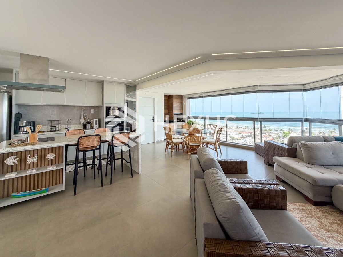 Foto 3 de Apartamento reformado com varanda gourmet vista mar e lazer a 300m da praia na Enseada, Guarujá