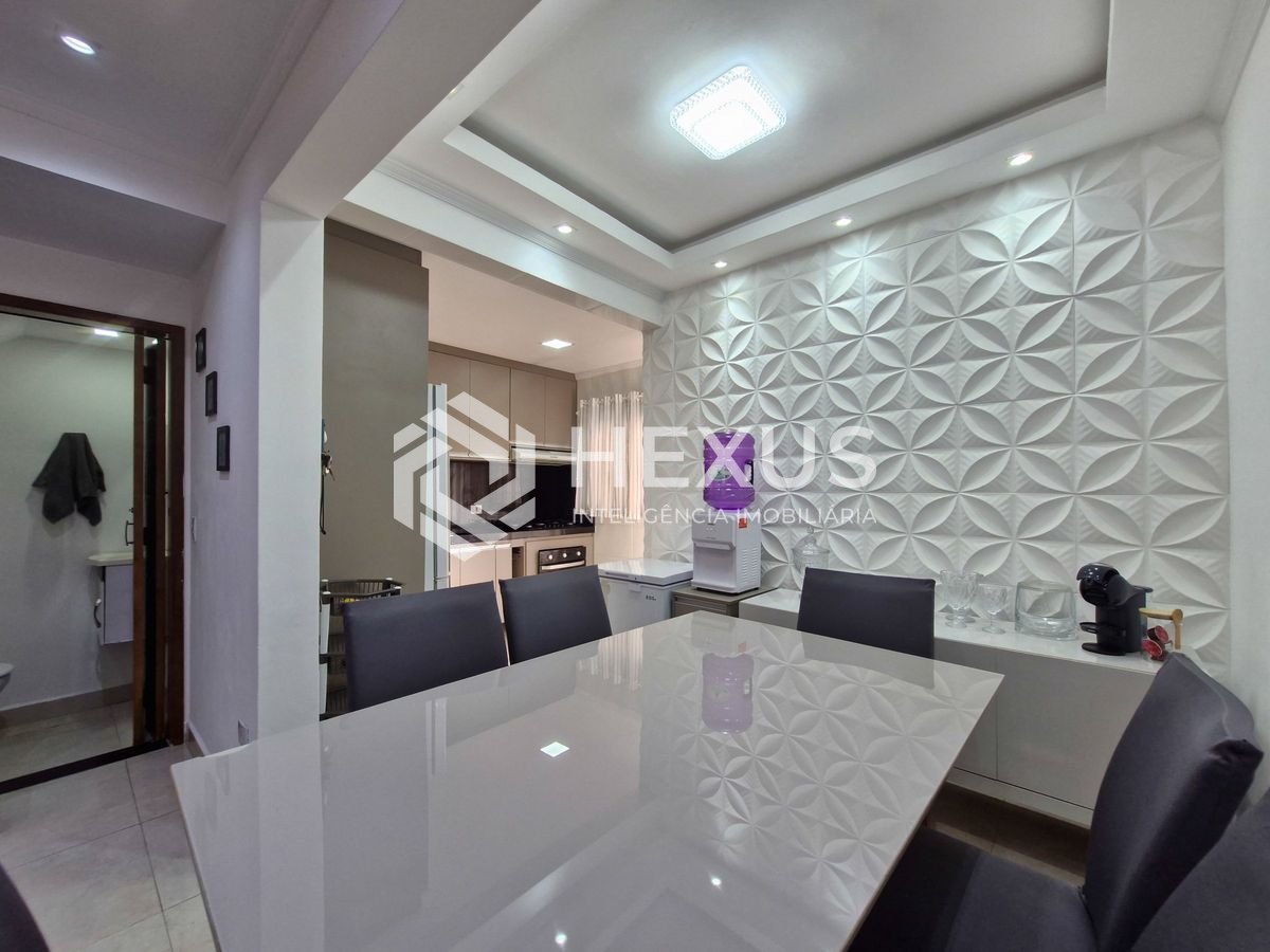 Foto 5 de Casa reformado com varanda na região da Helena Maria na Enseada, Guarujá